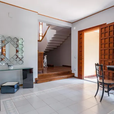Maria Luisa Villa Syracuse